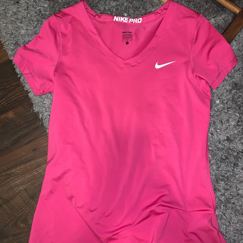 Nike pro workout T-shirt